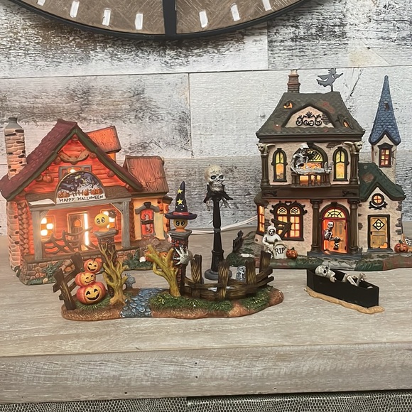 Other - Two Piece Halloween Lighted Houses with various accent parts